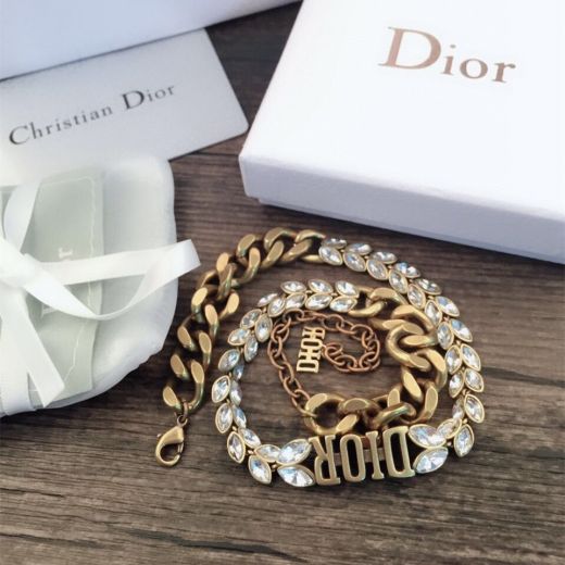 Spring Fashion Christian Dior DIOR Logo Charm Antique Brass Thick Chain Females Marquise Diamond Faux Necklace 