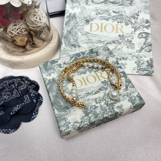 Replica Dior Gold Double Chain Star Pattern CD Letters Embellished Elegant Women'S Pearl Bracelet High End Jewelry