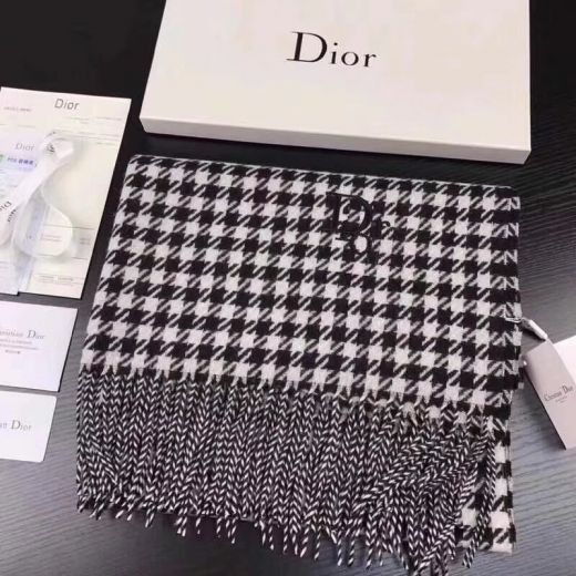 Christian Dior Grey Cashmere Scarves Houndstooth With Tassels Warm Celebrity Style For Sale Unisex Gift 