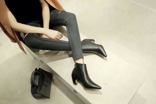 Celebrity Style Christian Dior 5cm Heels Black Leather Pointed Toe Zippered High-heeled Shoes For Womens Replica